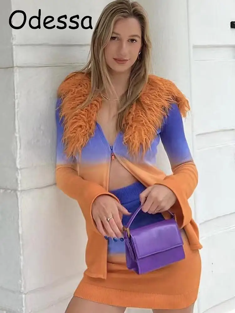 Odessa Fur Collar Zipper Tops With High Waist Mini Skirts 2 Piece Set Women Fashion Autumn Outfits Contrasting Colors Dress Sets
Odessa Fur Collar Zipper Tops With High Waist Mini Skirts 2 Piece Set Women Fashion Autumn Outfits Contrasting Colors Dress Sets