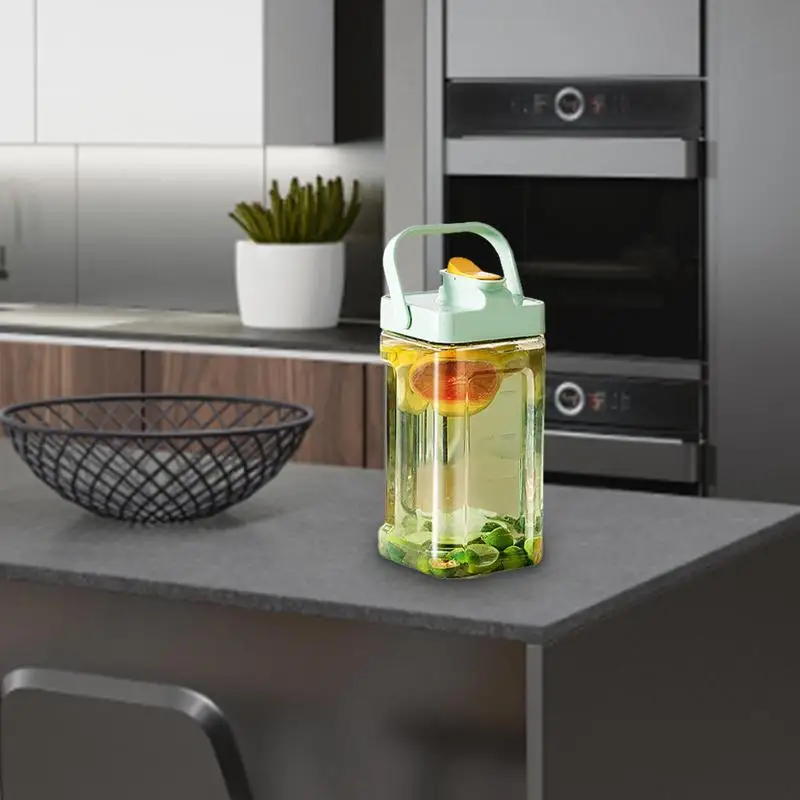 Refrigerator Cold Water Bottle 3.5L Large Capacity Cold Kettle With Faucet Portable Beverage Dispensers For Kitchen Parties
Refrigerator Cold Water Bottle 3.5L Large Capacity Cold Kettle With Faucet Portable Beverage Dispensers For Kitchen Parties