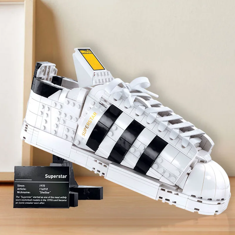 New Creative Classic Sport Shoes Sneakers Model Building Blocks Compatible 10282 DIY Bricks Toys for Boy Girl Christmas Gift
New Creative Classic Sport Shoes Sneakers Model Building Blocks Compatible 10282 DIY Bricks Toys for Boy Girl Christmas Gift