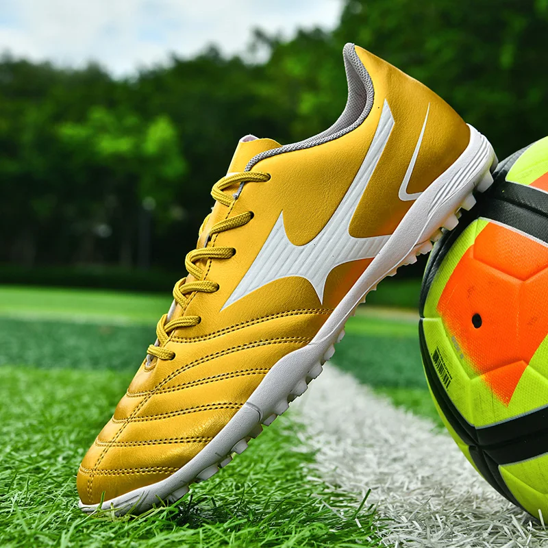Hot Sale Men Soccer Shoes Society Fashion Golden Indoor Soccer Boots Teenagers Children Football Shoes For Men chuteira de campo
Hot Sale Men Soccer Shoes Society Fashion Golden Indoor Soccer Boots Teenagers Children Football Shoes For Men chuteira de campo