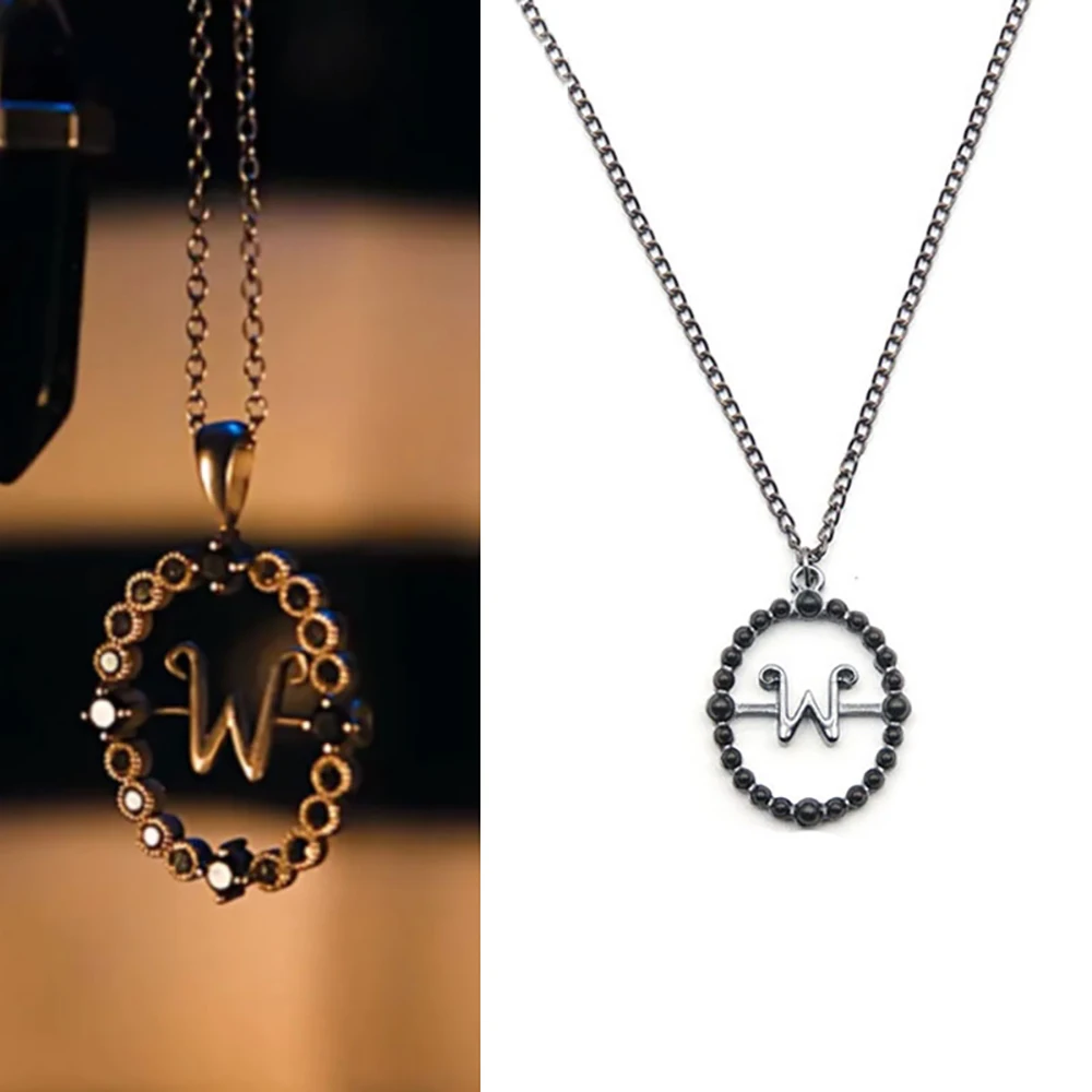 TV Show Wednesday Addams Cosplay Charm Necklace Talisman Morticia Pendant Gothic Unisex Choker Jewelry Accessories Gifts
TV Show Wednesday Addams Cosplay Charm Necklace Talisman Morticia Pendant Gothic Unisex Choker Jewelry Accessories Gifts