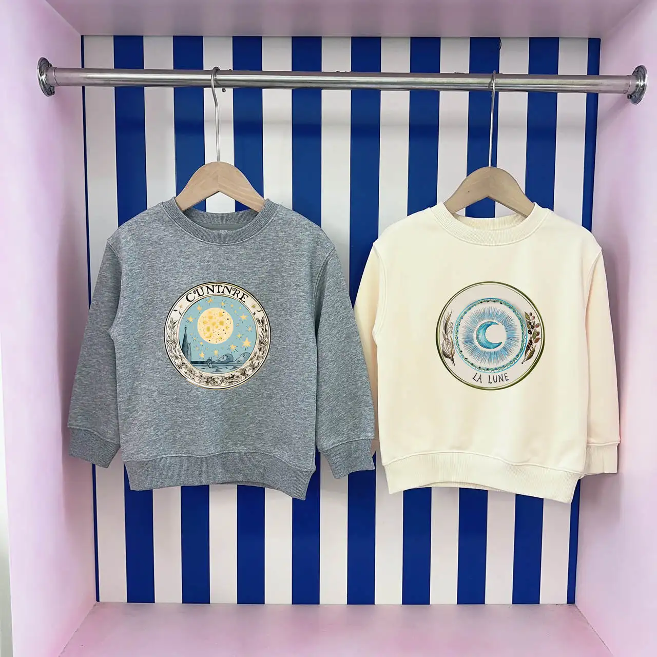 Kids Hoodies Designer Girls Clothes New Spring Autumn Wear Fashion Print Sweatshirts Tops Casual Children Pullover Boys Sweater
Kids Hoodies Designer Girls Clothes New Spring Autumn Wear Fashion Print Sweatshirts Tops Casual Children Pullover Boys Sweater