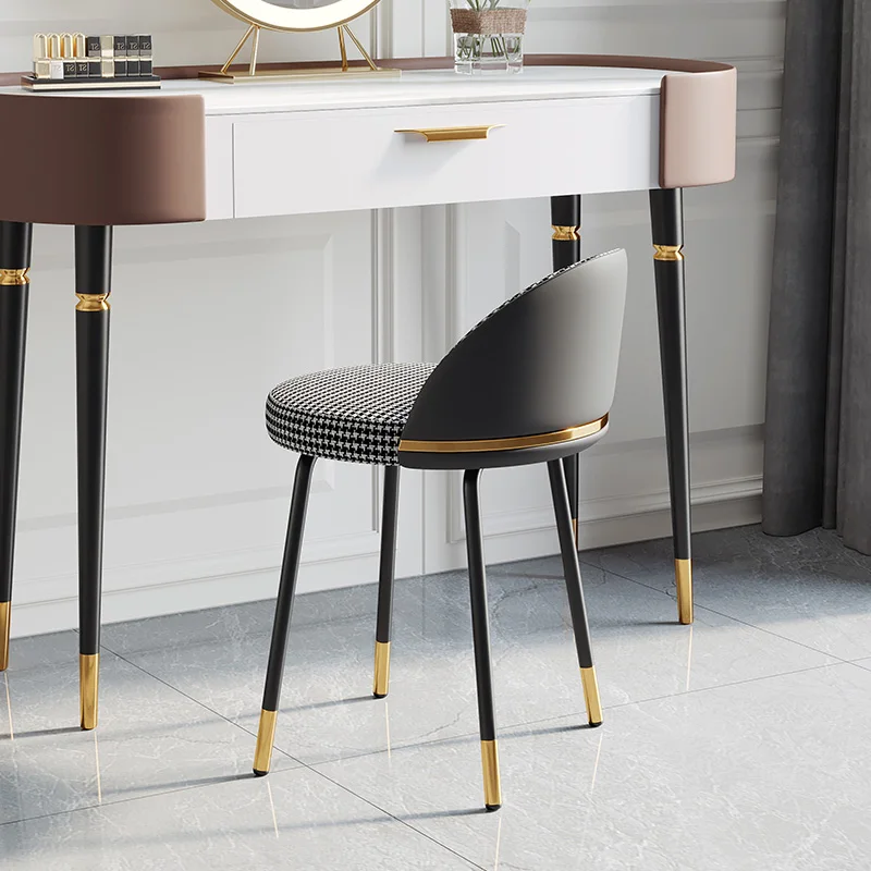 Mobile Nordic Dining Chairs Living Room Luxury Designer Office Chairs Modern Multifunction Casa Prefabricada Library Furniture
Mobile Nordic Dining Chairs Living Room Luxury Designer Office Chairs Modern Multifunction Casa Prefabricada Library Furniture