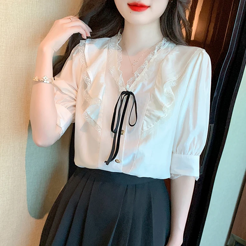 

New Elegant Summer Tops Short Sleeve Women Shirts Fashion White Chiffon Blouse Women with Lace V Neck Female Clothing 24582