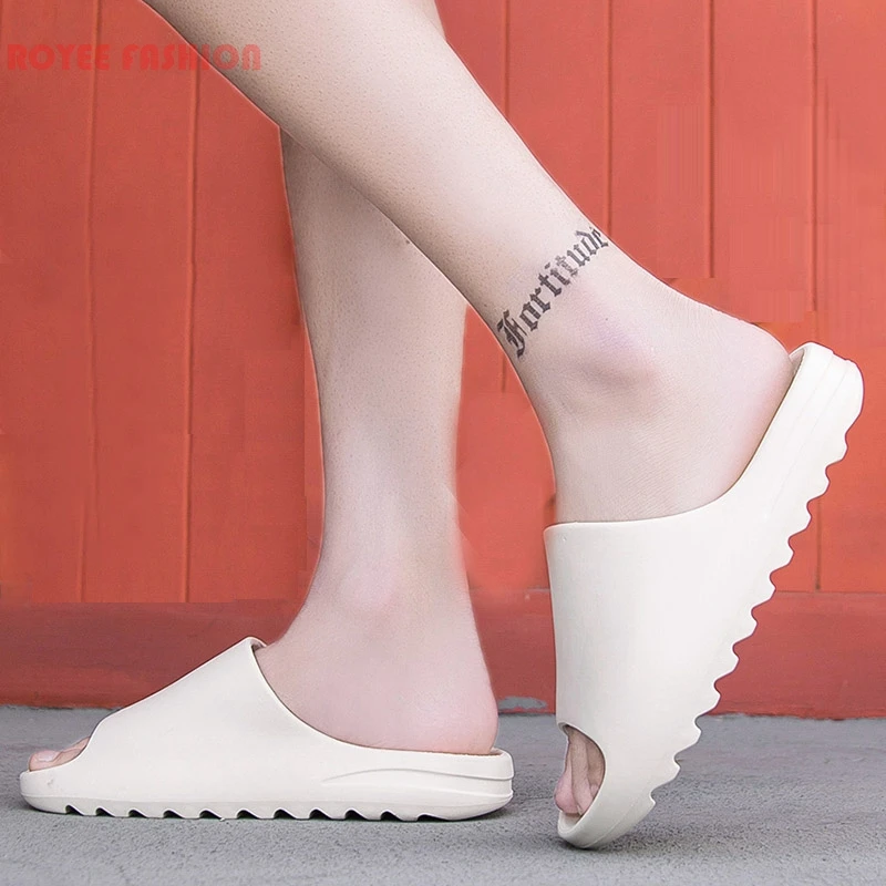 Men Women Summer Beach Slippers Luxury Brand Fashion Outdoor Indoor Slipers Platform Mules Shoes Woman Flats 2022 zapatos mujer
Men Women Summer Beach Slippers Luxury Brand Fashion Outdoor Indoor Slipers Platform Mules Shoes Woman Flats 2022 zapatos mujer