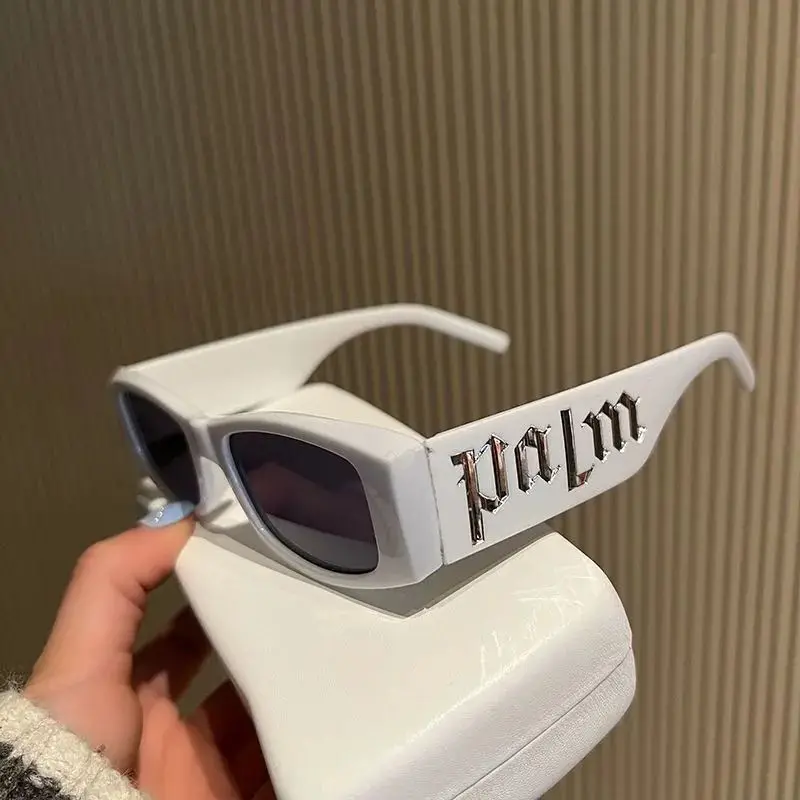 Новинка 2023, женские солнцезащитные очки, брендовые роскошные дизайнерские персонализированные многоугольные солнечные очки с маленькой оправой для улицы, женские солнцезащитные очки
Новинка 2023, женские солнцезащитные очки, брендовые роскошные дизайнерские персонализированные многоугольные солнечные очки с маленькой оправой для улицы, женские солнцезащитные очки