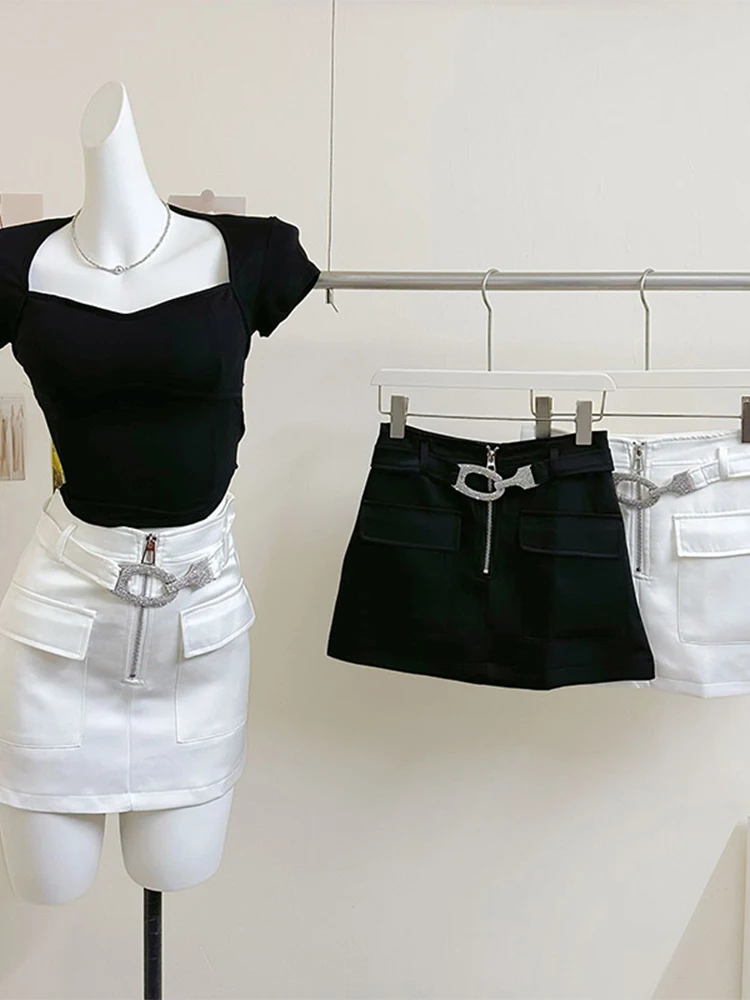 2023 Summer Women High Waist Mini Zipper Skirt With Belt 2000s Aesthetic Gyaru Y2k Streetwear Design Korean Fashion Solid Color 
2023 Summer Women High Waist Mini Zipper Skirt With Belt 2000s Aesthetic Gyaru Y2k Streetwear Design Korean Fashion Solid Color