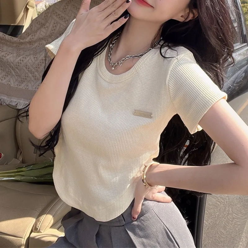 2022 Summer New Irregular Slim Short Top Solid Short Sleeve T-shirt Women Korean Fashion Chic Women Blouses 2022 Elegant 
2022 Summer New Irregular Slim Short Top Solid Short Sleeve T-shirt Women Korean Fashion Chic Women Blouses 2022 Elegant