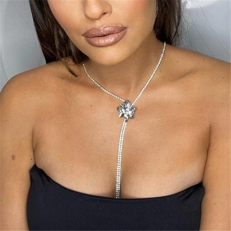 Luxury Sparkling Flower Shape Crystal Long Tassel Necklace Bridal Wedding Dinner Rhinestone Clavicle Chain Ladies Jewelry Gift
Luxury Sparkling Flower Shape Crystal Long Tassel Necklace Bridal Wedding Dinner Rhinestone Clavicle Chain Ladies Jewelry Gift