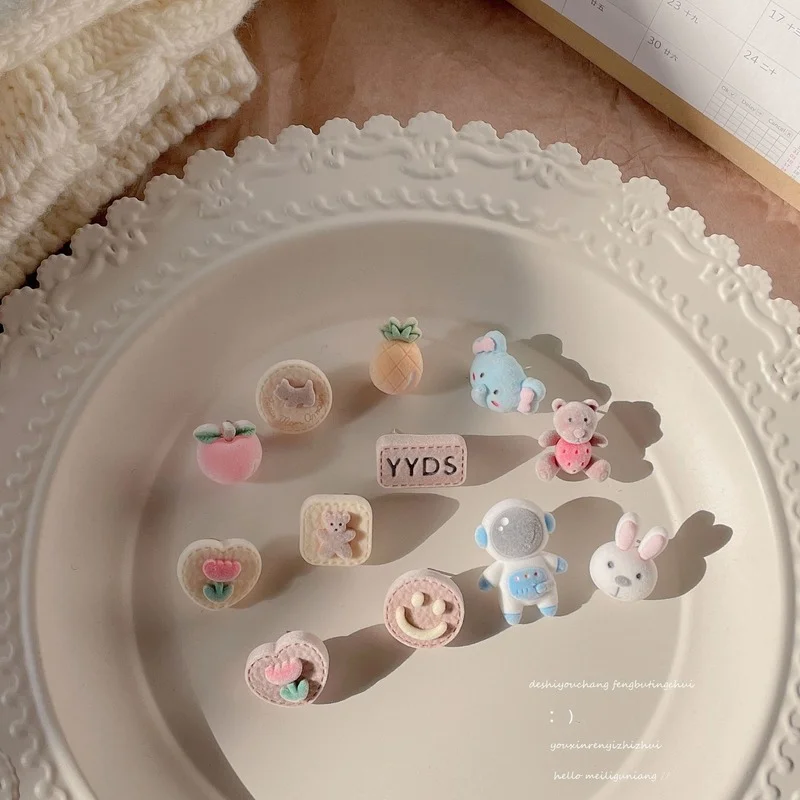 Fashion Cute Fruit Plush Stud Earrings for Women Girls Sweet Color Plush Orange Flower Bear Stud Earrings Jewelry Accessories
Fashion Cute Fruit Plush Stud Earrings for Women Girls Sweet Color Plush Orange Flower Bear Stud Earrings Jewelry Accessories