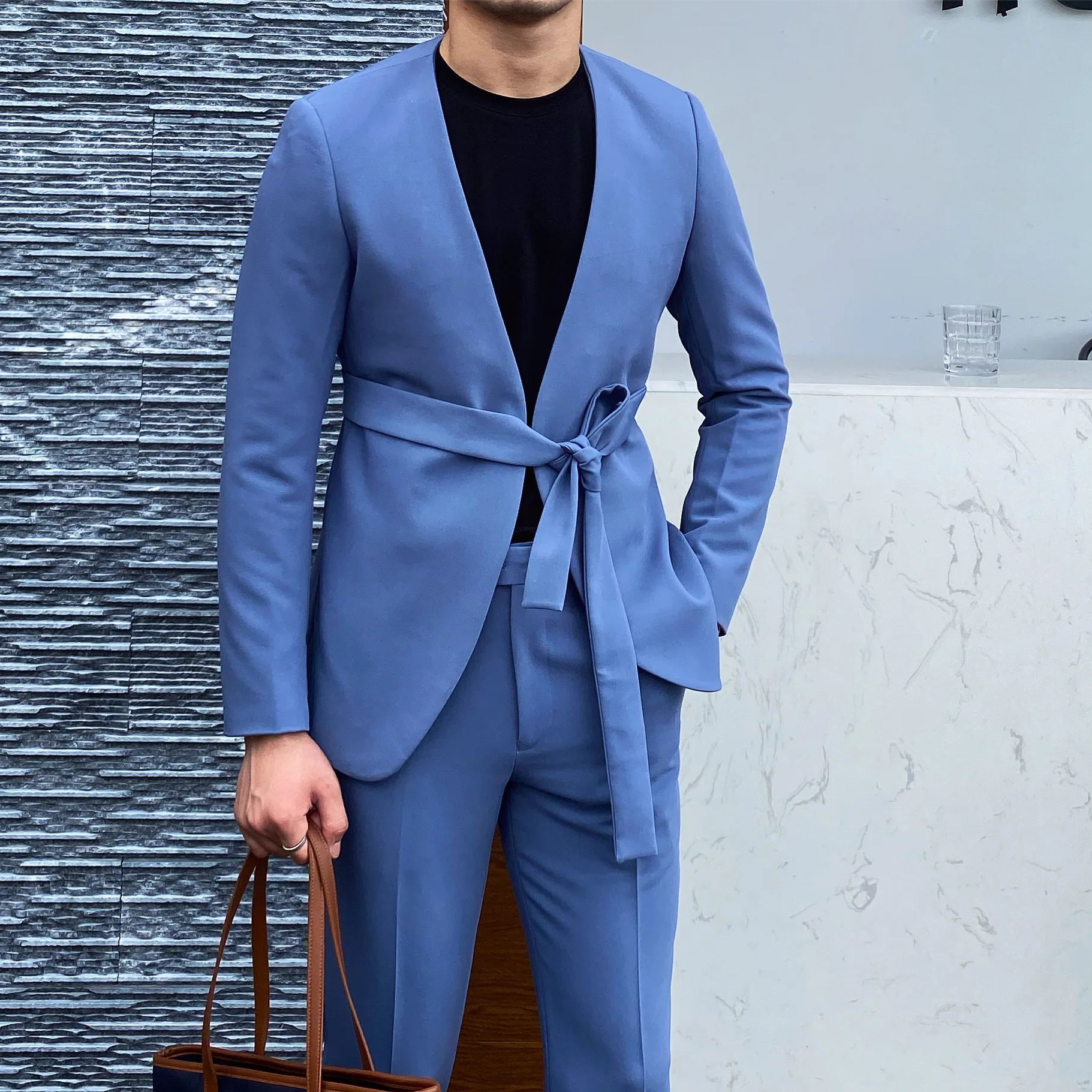 Custom latest design unique no Lapel Blue Formal Wedding suits men fashion bridegroom business suit mens party 2-pieces slim fit
Custom latest design unique no Lapel Blue Formal Wedding suits men fashion bridegroom business suit mens party 2-pieces slim fit