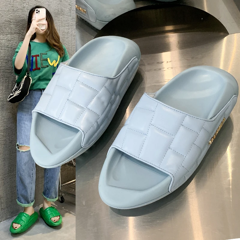 New Flat Heel Thick Sole Slippers Women Open Toe Real PU checkered Sandals Summer Comfort Vacation Shoes 2022
New Flat Heel Thick Sole Slippers Women Open Toe Real PU checkered Sandals Summer Comfort Vacation Shoes 2022