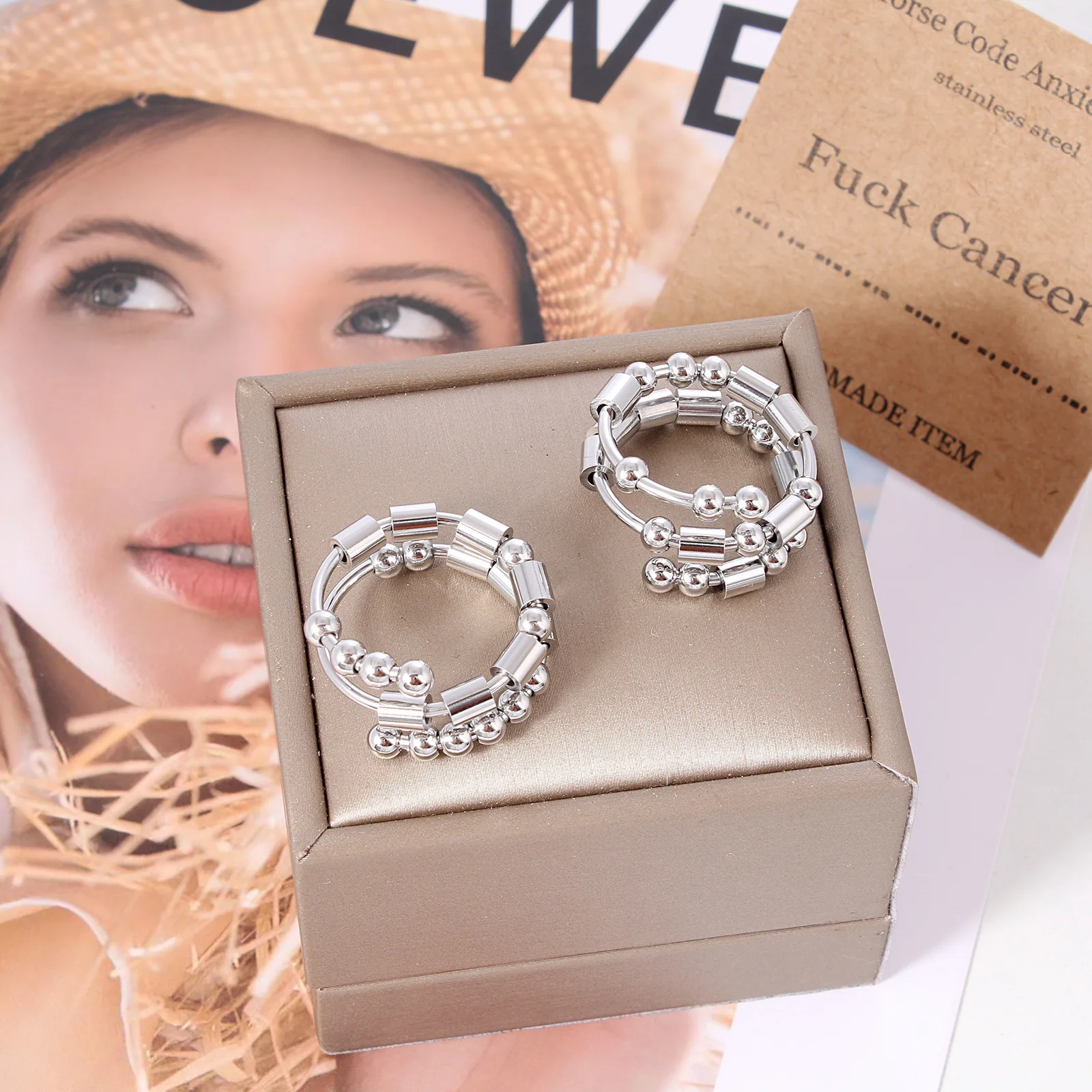 WANGAIYAO new fashion creative men and women couples bracelet stainless steel decompression Morse code ring men and women ring j
WANGAIYAO new fashion creative men and women couples bracelet stainless steel decompression Morse code ring men and women ring j