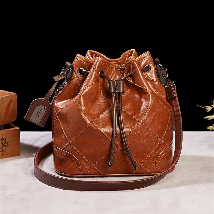 2022 Luxury Designer Handbags Vintage PU Leather Shoulder Bags For Women Fashion Brand Crossbody Bag Women's Bucket Bag
2022 Luxury Designer Handbags Vintage PU Leather Shoulder Bags For Women Fashion Brand Crossbody Bag Women's Bucket Bag