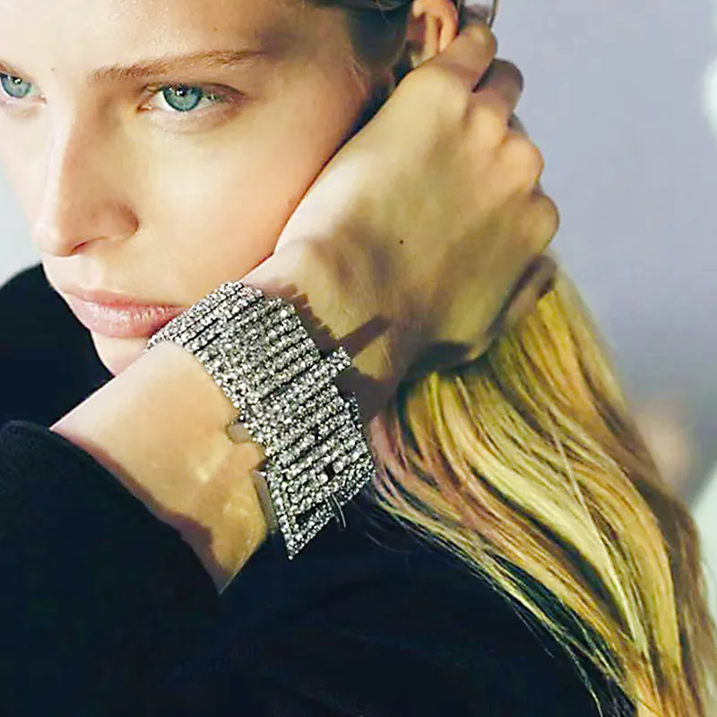 Fashion Shining Rhinestone Geometry Alloy Link Bracelets For Women Statement Metal Crystal Bracelet Wedding Accessories Gift
Fashion Shining Rhinestone Geometry Alloy Link Bracelets For Women Statement Metal Crystal Bracelet Wedding Accessories Gift