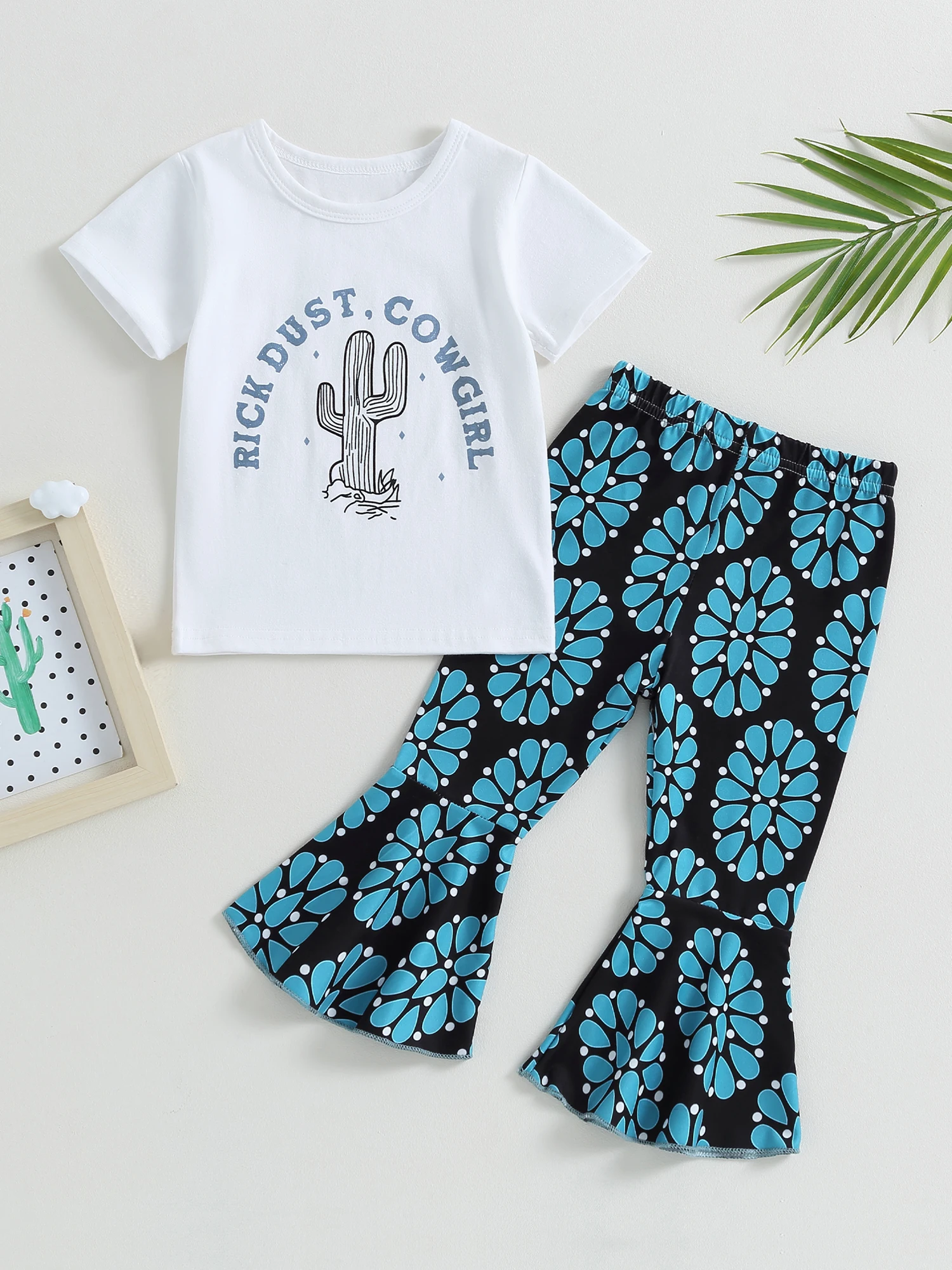 Conjunto de pantalones de manga corta con cuello redondo y letras con estampado de cactus y playera de verano Blanco 2-3T
Conjunto de pantalones de manga corta con cuello redondo y letras con estampado de cactus y playera de verano Blanco 2-3T