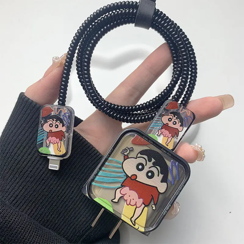 Симпатичный чехол Crayon Shin-Chan для зарядки Iphone 15, мультяшный креативный защитный чехол для кабеля передачи данных для Iphone 20 Вт, зарядное устройство для девочек, Аниме подарок
Симпатичный чехол Crayon Shin-Chan для зарядки Iphone 15, мультяшный креативный защитный чехол для кабеля передачи данных для Iphone 20 Вт, зарядное устройство для девочек, Аниме подарок