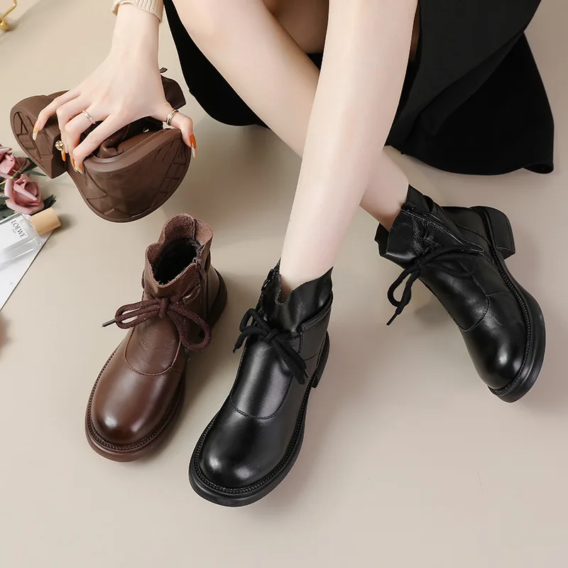 Women Boots Genuine Leather 2022 Autumn New Fashion British Style Cow Leather Women Shoes New Comfort Chunky Heels High Quality
Women Boots Genuine Leather 2022 Autumn New Fashion British Style Cow Leather Women Shoes New Comfort Chunky Heels High Quality