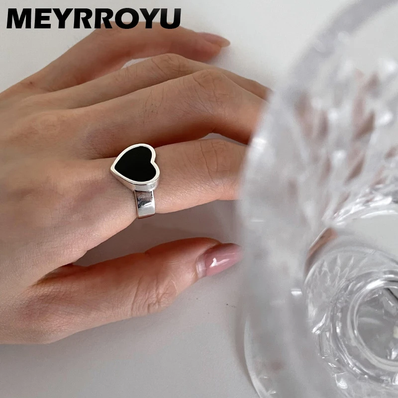 MEYRROYU Cool Black Heart Cuff Rings For Women Girl Korean Fashion New Jewelry Birthday Party Lady Gift кольцо женское
MEYRROYU Cool Black Heart Cuff Rings For Women Girl Korean Fashion New Jewelry Birthday Party Lady Gift кольцо женское
