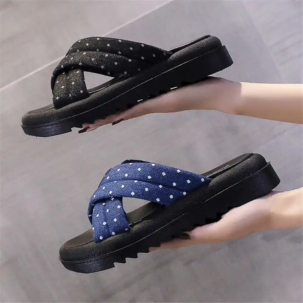 dark blue spa sandals for teenager white womens tennis shoes non-slip bath slippers sneakers sports lofers gifts baskettes YDX1 
dark blue spa sandals for teenager white womens tennis shoes non-slip bath slippers sneakers sports lofers gifts baskettes YDX1
