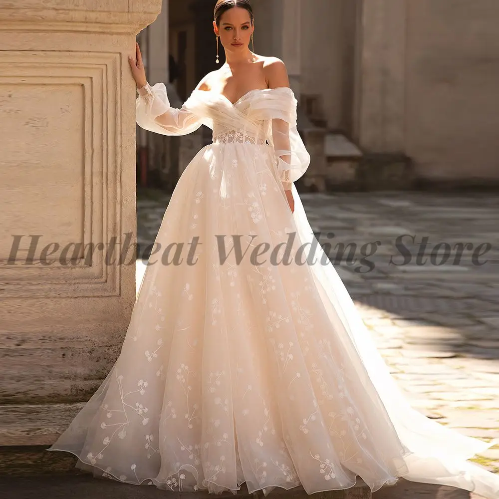 Off-The-Shoulder Elegant Wedding Dress 2023 Backless for Ladies with Sweetheart Detachable sleeves and Applique Court Train
Off-The-Shoulder Elegant Wedding Dress 2023 Backless for Ladies with Sweetheart Detachable sleeves and Applique Court Train