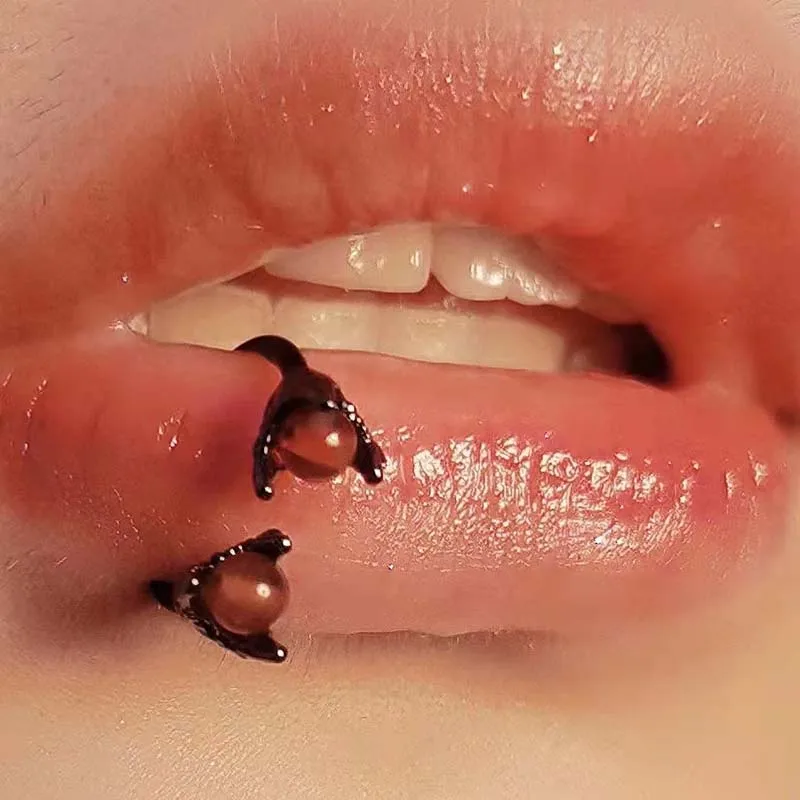1PC Stainless Steel Septum Piercing Nose Ring Lip Piercing Dragon Claw Opal Helix Earring Cartilage C 16G Gauged Ear Piercing
1PC Stainless Steel Septum Piercing Nose Ring Lip Piercing Dragon Claw Opal Helix Earring Cartilage C 16G Gauged Ear Piercing