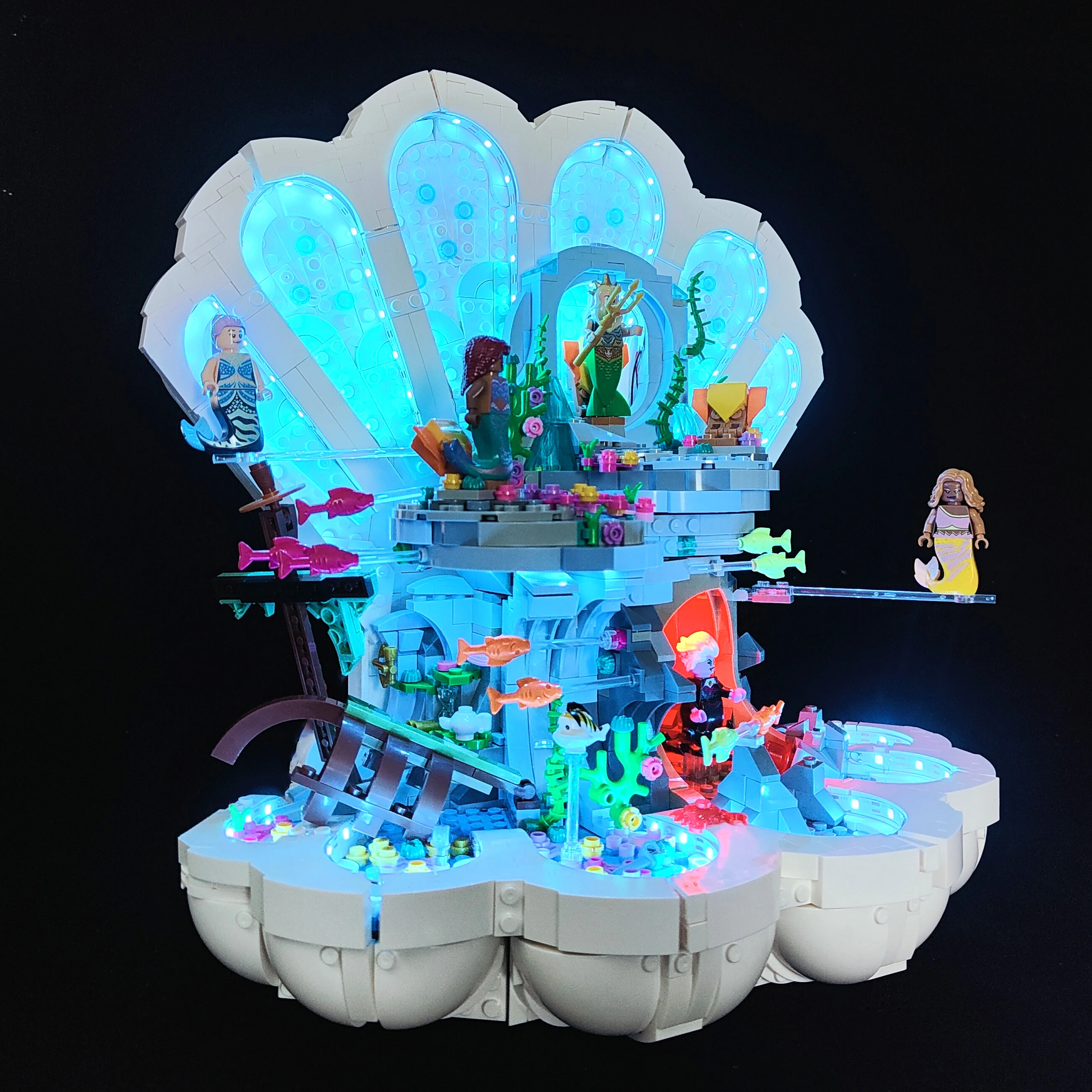 

NEW 2023 Creative Fairy Tale Mermaid Royal Clamshell Building Blocks Princess Palace 43225 Toys For Girls Kids Gifts 1808pcs