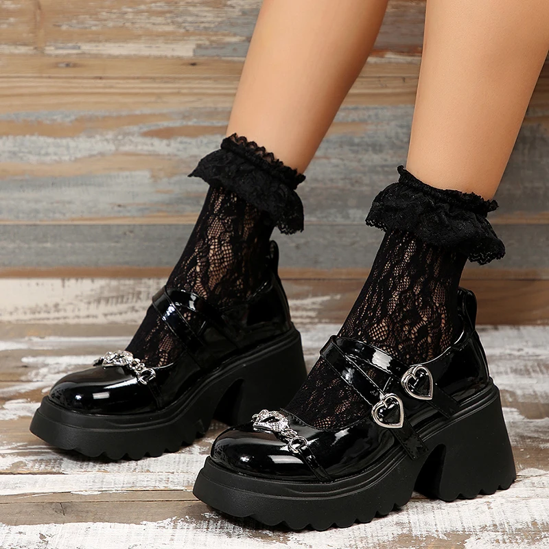 

Туфли женские из лакированной кожи, Готическая платформа, туфли-лодочки, высокий каблук, пряжка в форме сердца, на массивном каблуке, Y2K, черные