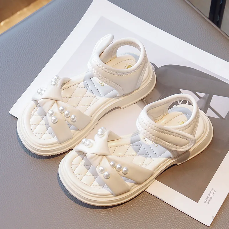 Summer Children's Girls Pearl Solid Color Fashion Sandals Breathable Non-Slip Sandals Beach Soft Kids Open Toe Sandals White
Summer Children's Girls Pearl Solid Color Fashion Sandals Breathable Non-Slip Sandals Beach Soft Kids Open Toe Sandals White