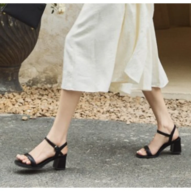 Fashion Design Sandals Women Thick Heel Casual Ladies Open Toe Shoes Sexy Party Sandal Ankle Strap 2023 Summer Mujer
Fashion Design Sandals Women Thick Heel Casual Ladies Open Toe Shoes Sexy Party Sandal Ankle Strap 2023 Summer Mujer