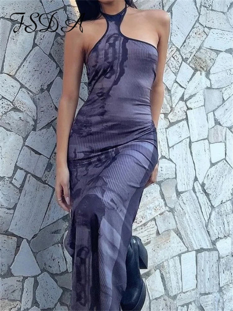 Летнее облегающее платье миди с открытыми плечами и лямкой на шее
Летнее облегающее платье миди с открытыми плечами и лямкой на шее