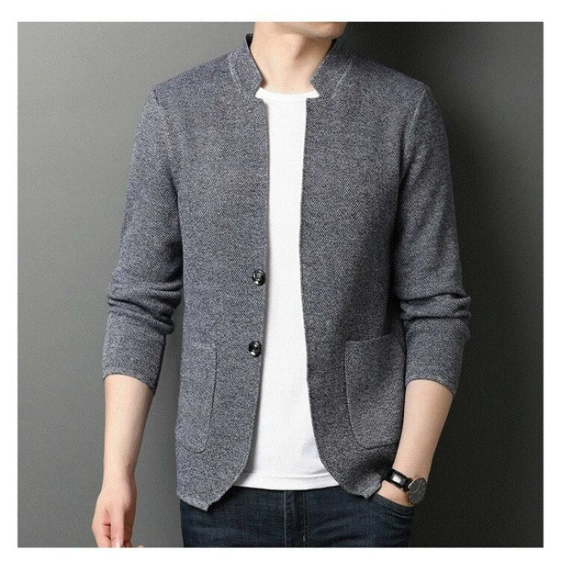 Spring 2023 Autumn Men V-Neck Solid Cardigan Mens Thin Slim Solid Color Knitting Jacket Male Bottom Shirt Knitwear Sweater
Spring 2023 Autumn Men V-Neck Solid Cardigan Mens Thin Slim Solid Color Knitting Jacket Male Bottom Shirt Knitwear Sweater