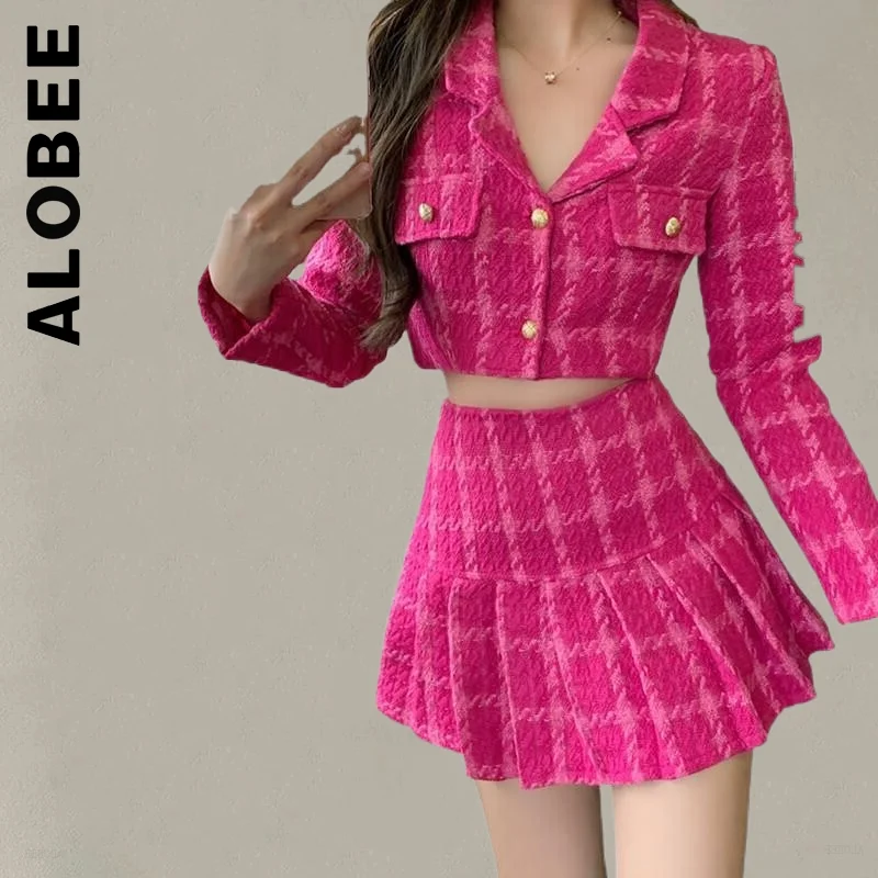 Женский комплект из двух предметов Alobee, короткий шерстяной топ и мини-юбка
Женский комплект из двух предметов Alobee, короткий шерстяной топ и мини-юбка