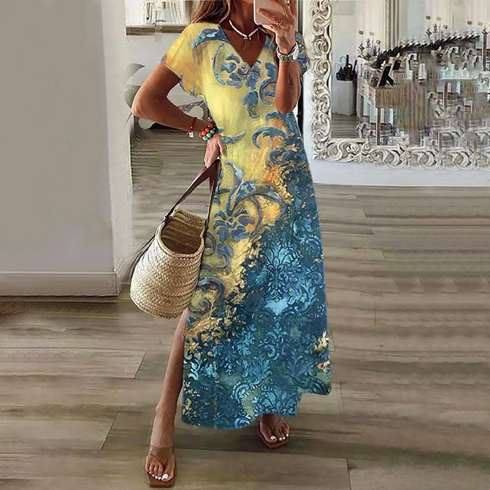 Женское платье-макси с V-образным вырезом, коротким рукавом и разрезом 
Женское платье-макси с V-образным вырезом, коротким рукавом и разрезом