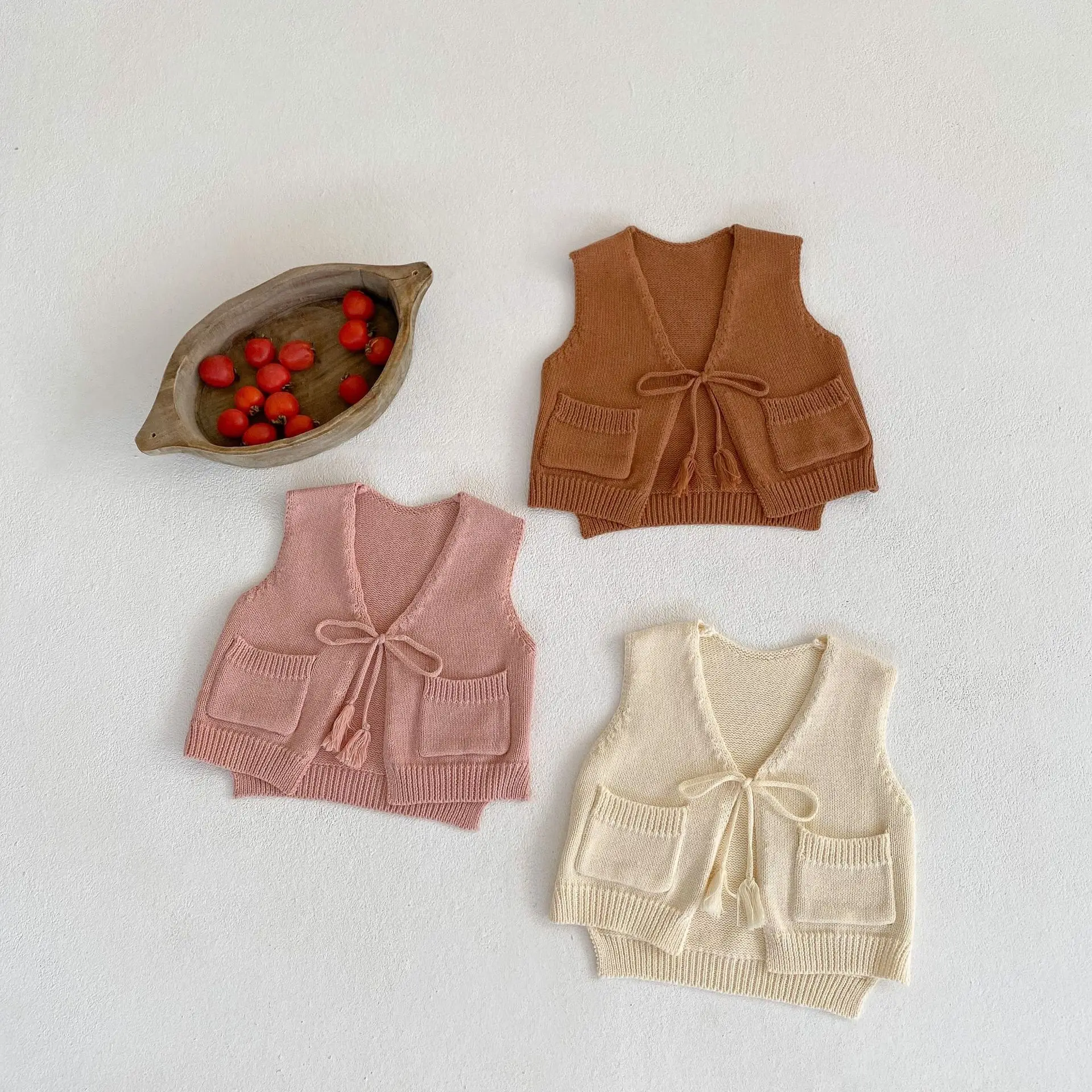 2022 Autumn Winter Children Knitted Cardigan Vest Girl Baby Sleeveless Big Pockets Tops Boy Toddler Pure Color Cotton Waistcoats
2022 Autumn Winter Children Knitted Cardigan Vest Girl Baby Sleeveless Big Pockets Tops Boy Toddler Pure Color Cotton Waistcoats