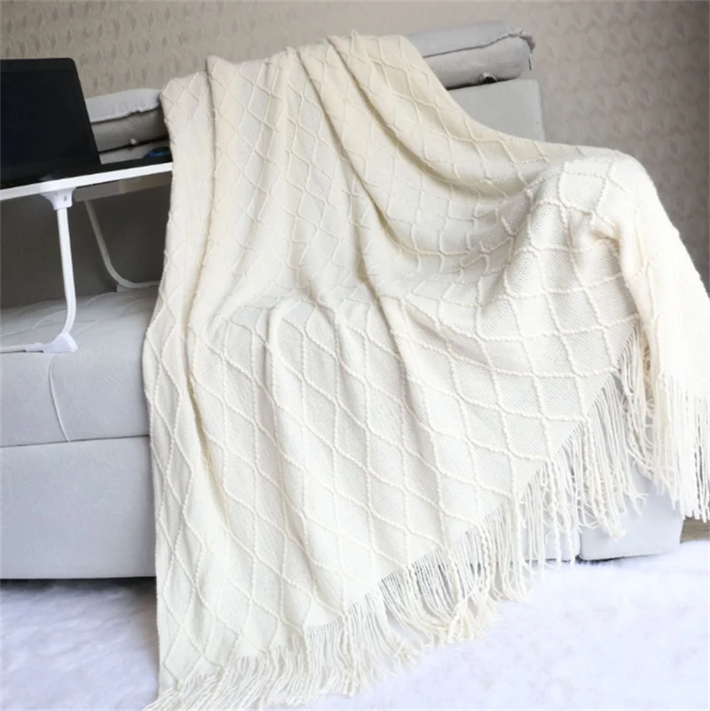 2022 Breathable Light Weight Soft Blanket Summer Tassel Blanket Office Noon Nap Air Conditioning Blanket
2022 Breathable Light Weight Soft Blanket Summer Tassel Blanket Office Noon Nap Air Conditioning Blanket