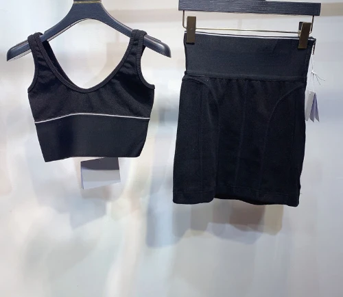 AAW001 Fashion Classic Trendy Luxury Design Women Summer Sports Slim Knit Sexy Strap Letter Logo Vest Tank Top Skirt A2
AAW001 Fashion Classic Trendy Luxury Design Women Summer Sports Slim Knit Sexy Strap Letter Logo Vest Tank Top Skirt A2