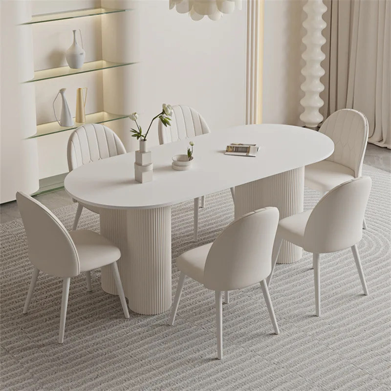 

Французский кремовый стиль Рок тарелка обеденный стол и стул комбинация современный простой и роскошный бытовой небольшой блок