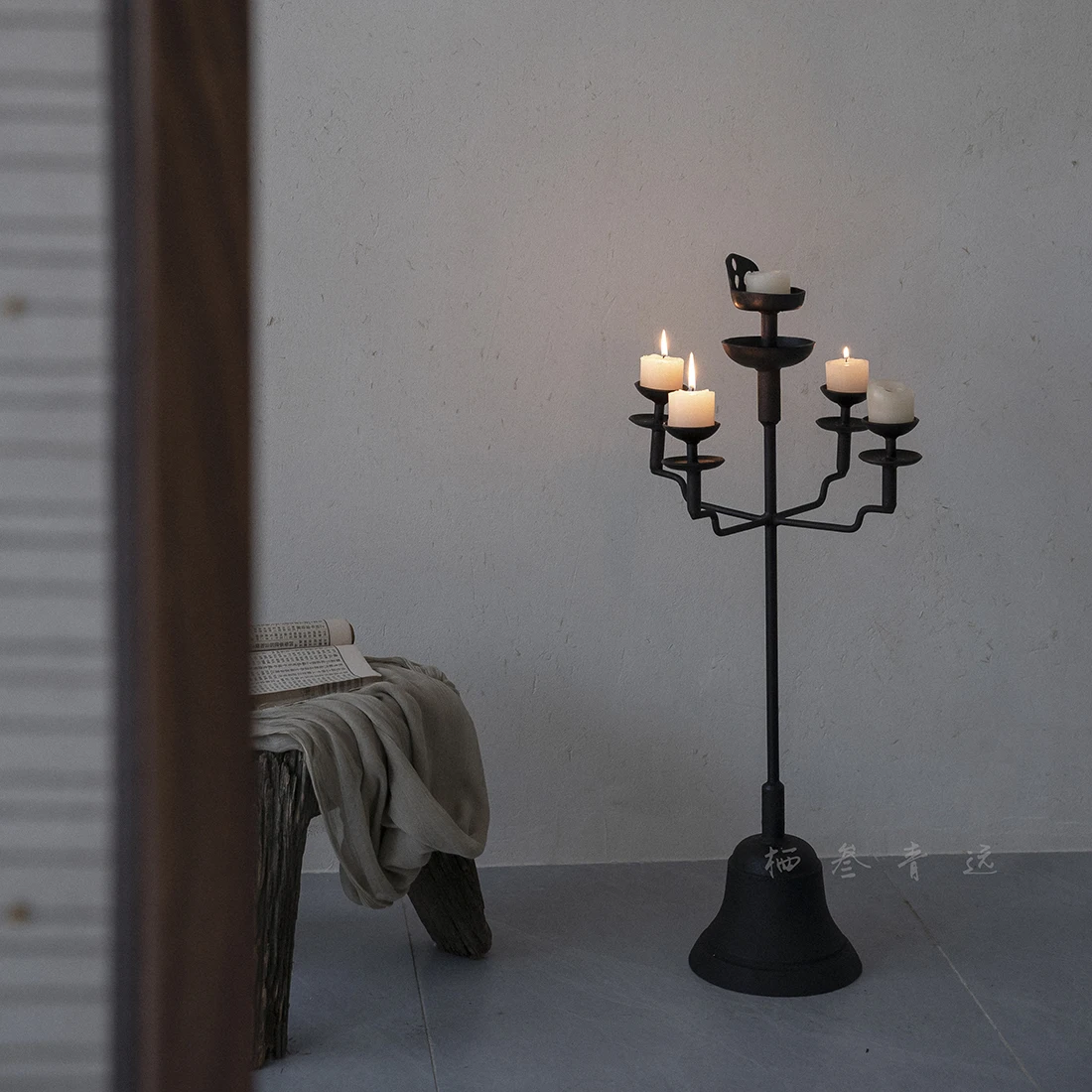 Nordic Practicalcandle Holder Iron Frame Incense Wedding Candelabro Vintage Personality Hogar Decoraciones Centerpieces CY50CS
Nordic Practicalcandle Holder Iron Frame Incense Wedding Candelabro Vintage Personality Hogar Decoraciones Centerpieces CY50CS
