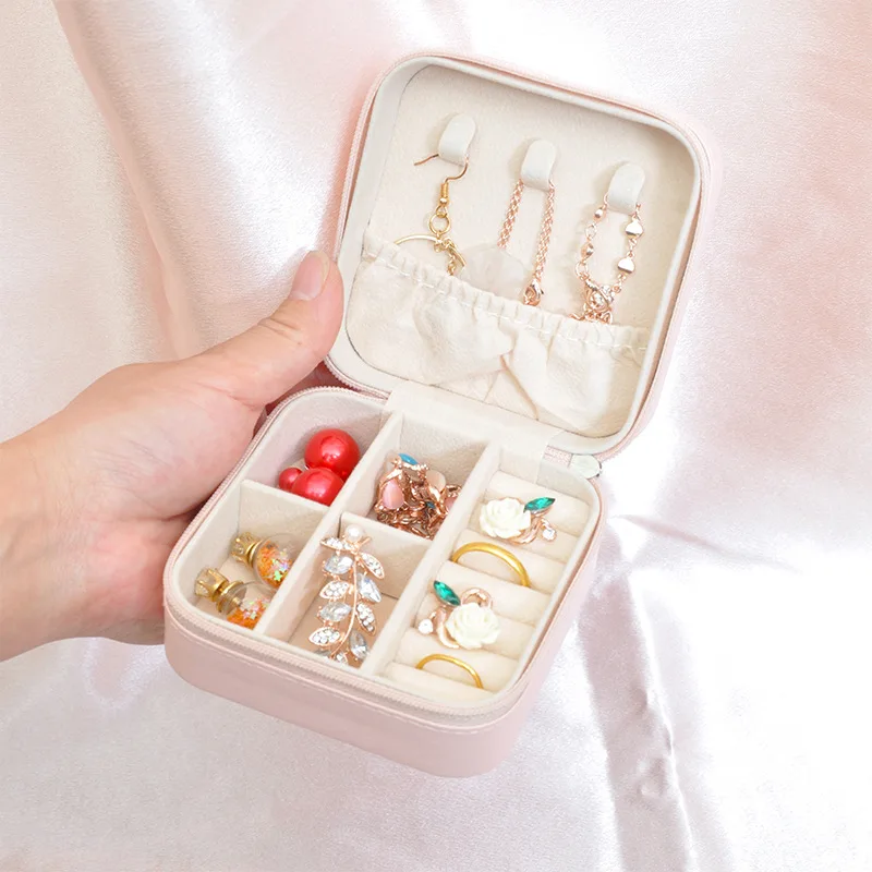 Mini PVC Women Cosmetic Bag Colorful Portable Jewelry Packaging Display Travel Zipper Case Ring Necklace Jewelry Box Storage
Mini PVC Women Cosmetic Bag Colorful Portable Jewelry Packaging Display Travel Zipper Case Ring Necklace Jewelry Box Storage