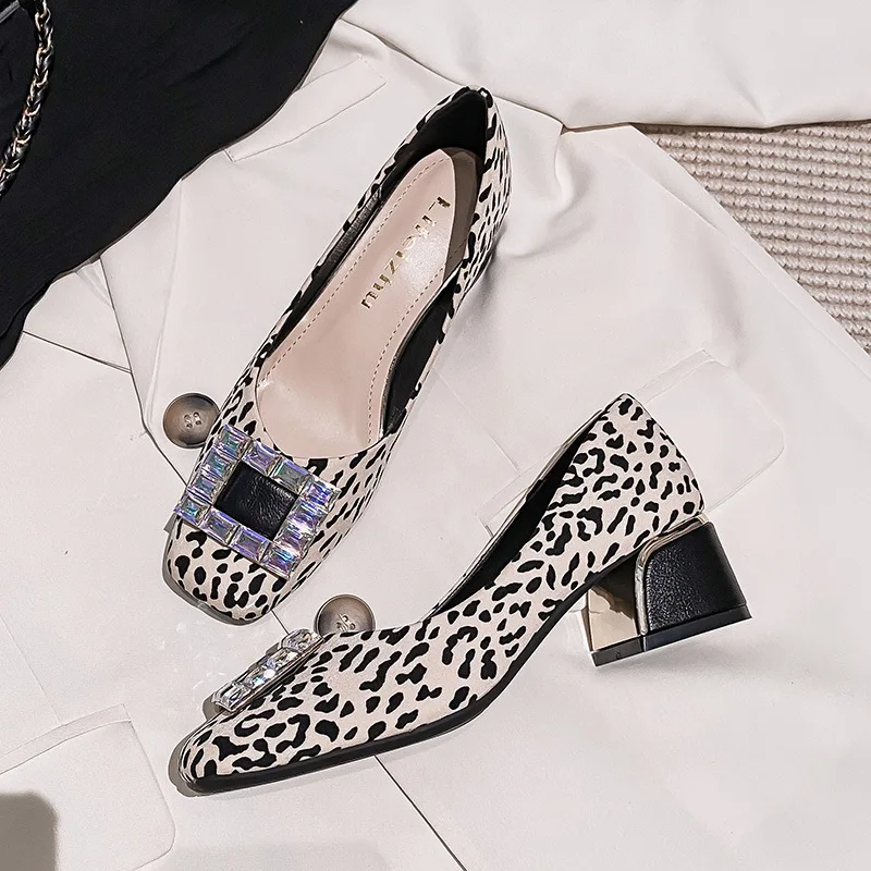 Square Crystal Buckle High Heel Shoes Sexy Leopard Pumps Women Mixed Color Colorful Rhinestone Leopard Single Shoes Woman Talons
Square Crystal Buckle High Heel Shoes Sexy Leopard Pumps Women Mixed Color Colorful Rhinestone Leopard Single Shoes Woman Talons