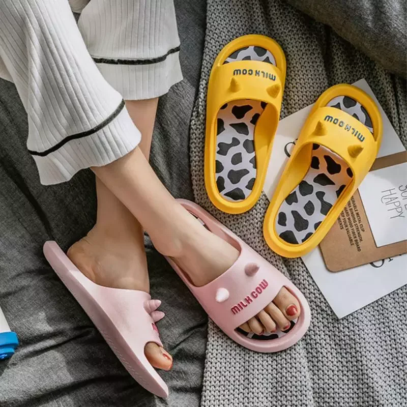 NEW IN Home Slippers Cartoon Bathroom Slippers Non-slip Couple Indoor Cute Sandals Slippers EVA Slides Household Shoes
NEW IN Home Slippers Cartoon Bathroom Slippers Non-slip Couple Indoor Cute Sandals Slippers EVA Slides Household Shoes