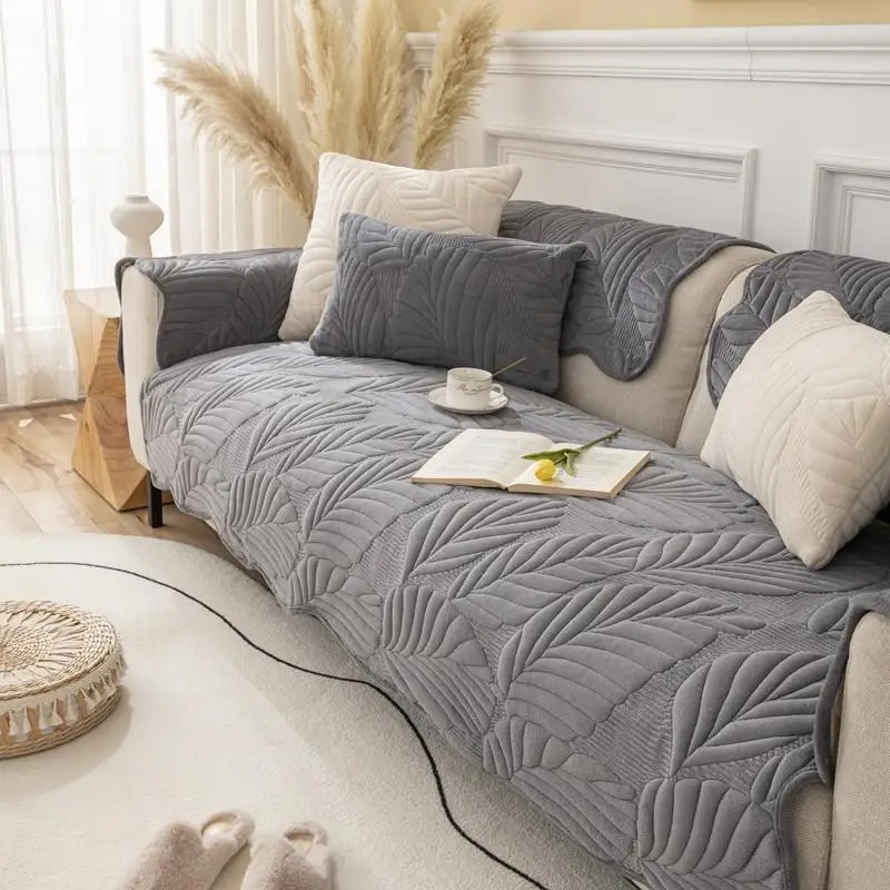 Autumn and Winter New Milk Velvet Gold Leaf Sofa Cushion Modern Simple Non-slip Sofa Cushion Towel
Autumn and Winter New Milk Velvet Gold Leaf Sofa Cushion Modern Simple Non-slip Sofa Cushion Towel