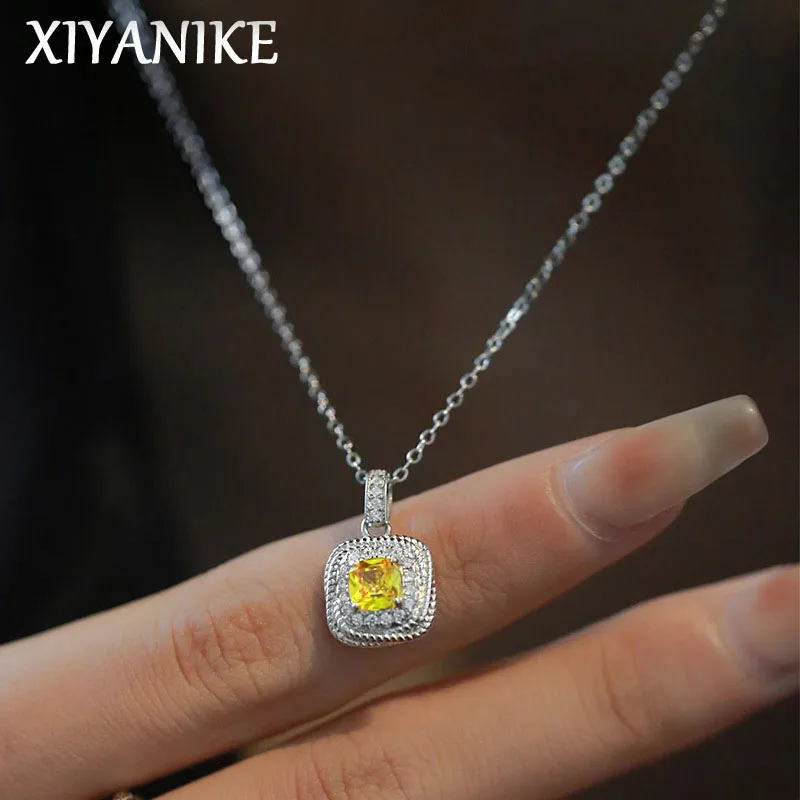 XIYANIKE 2023 Summer New Yellow Zircon Square Necklace For Women Girl Luxury Fashion Jewelry Lady Gift Party collier femme
XIYANIKE 2023 Summer New Yellow Zircon Square Necklace For Women Girl Luxury Fashion Jewelry Lady Gift Party collier femme