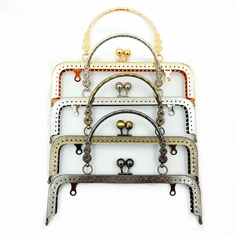 20CM Square Embossing Wrist Metal Kiss Clasp Frame For Bags Flower Handle Sewing Hardware Handbags Accessories
20CM Square Embossing Wrist Metal Kiss Clasp Frame For Bags Flower Handle Sewing Hardware Handbags Accessories