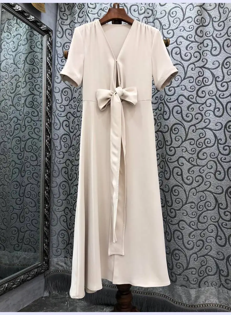 High Quality Brand New 2022 Spring Dress Women Turn-down Collar Bow Deco Long Sleeve Mid-Calf Pleated Dress Khaki Wine Red XL
High Quality Brand New 2022 Spring Dress Women Turn-down Collar Bow Deco Long Sleeve Mid-Calf Pleated Dress Khaki Wine Red XL