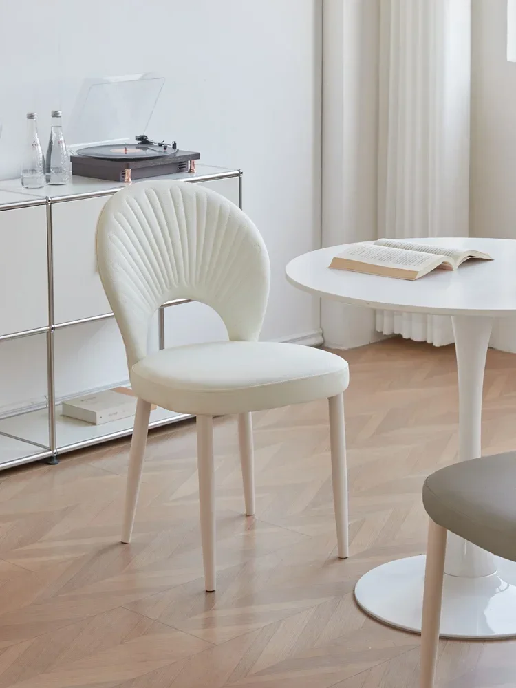 Nordic Home Dining Chair Simple Shell Soft Bag Backrest Chair Makeup Chair Cream Style
Nordic Home Dining Chair Simple Shell Soft Bag Backrest Chair Makeup Chair Cream Style