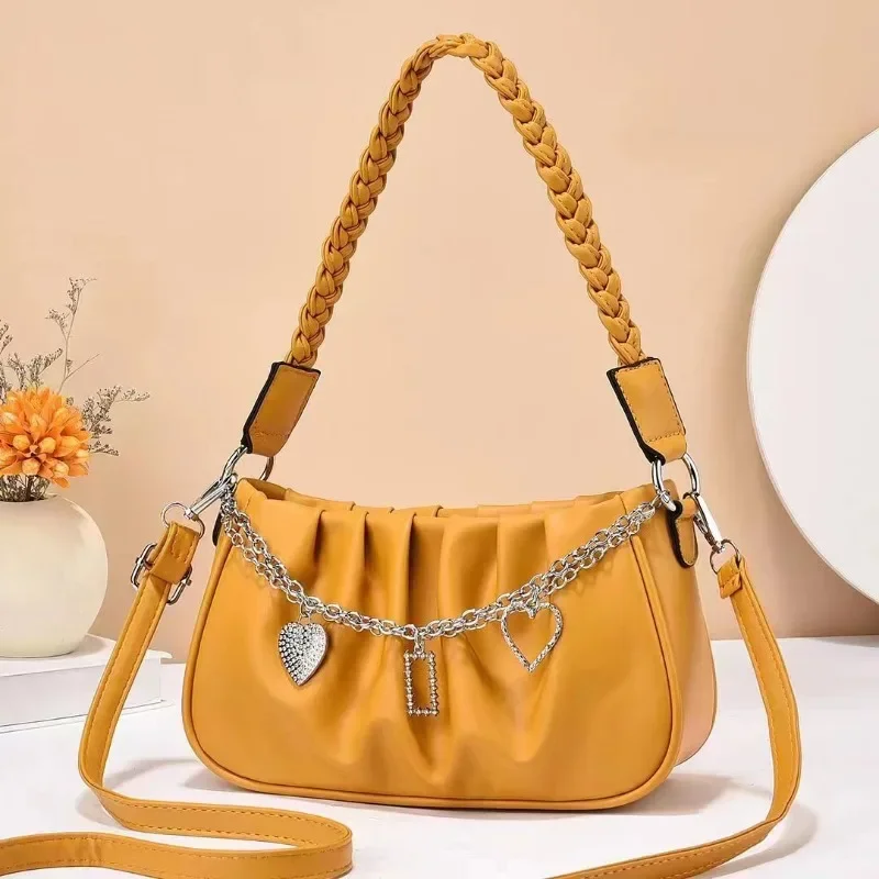 Fashionable and Casual Bag for Women Elegant and Versatile Stylish Handbag Grand One Shoulder Crossbody Bag for Women
Fashionable and Casual Bag for Women Elegant and Versatile Stylish Handbag Grand One Shoulder Crossbody Bag for Women