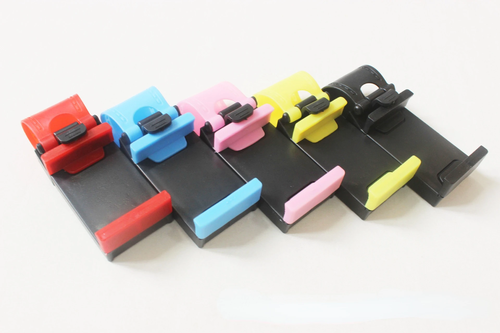 Buckle-type car steering wheel mobile phone bracket car mobile phone seat car navigation mobile phone bracket
Buckle-type car steering wheel mobile phone bracket car mobile phone seat car navigation mobile phone bracket