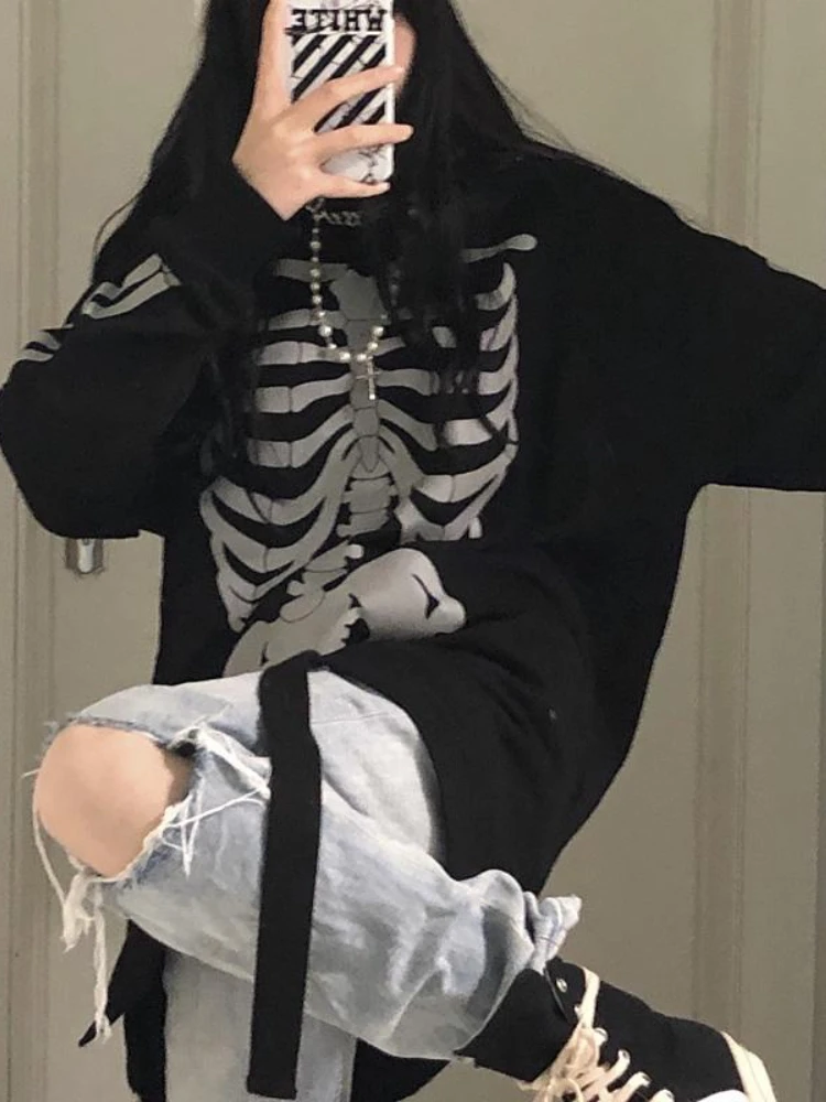 HOUZHOU Goth Grunge Skull Print Women Sweatshirts Oversize Black Crewneck Long Sleeve Gothic Hoodies Fall 2021 Streetwear Tops
HOUZHOU Goth Grunge Skull Print Women Sweatshirts Oversize Black Crewneck Long Sleeve Gothic Hoodies Fall 2021 Streetwear Tops